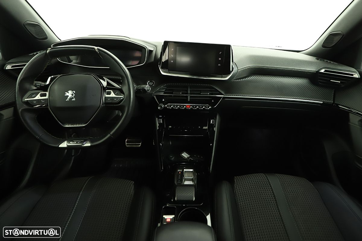 Peugeot 2008 1.2 PureTech GT EAT8 - 8
