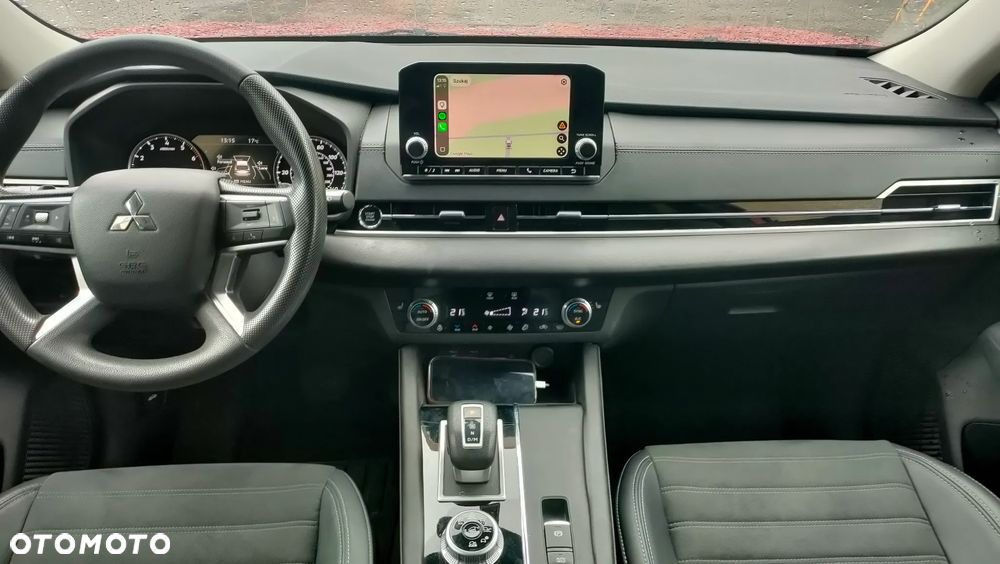 Mitsubishi Outlander - 12