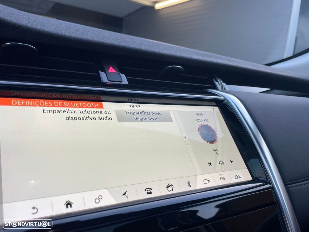Land Rover Discovery Sport 1.5 I3 P300e AWD HSE - 27