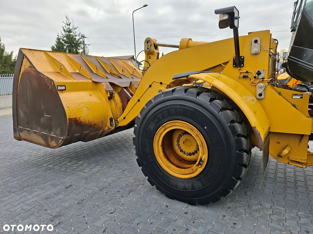 Caterpillar CAT 962H Rok 2010 - 5