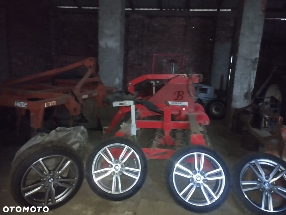 BMW X1 sDrive18d - 14