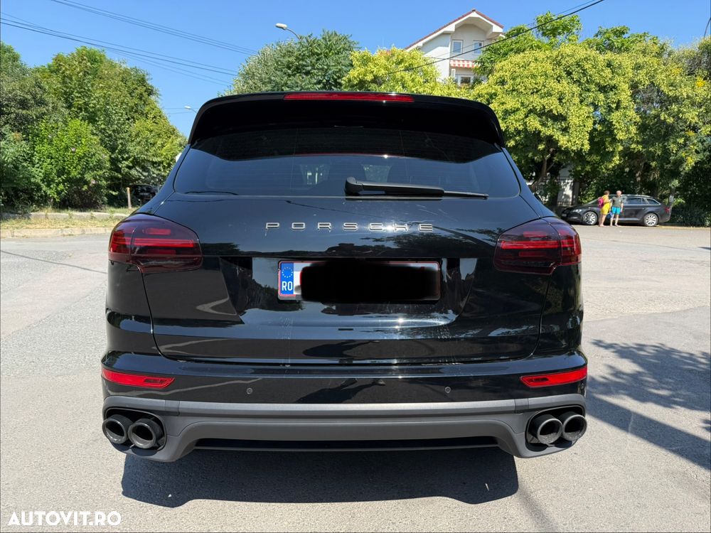 Porsche Cayenne Turbo S Tiptronic S - 11