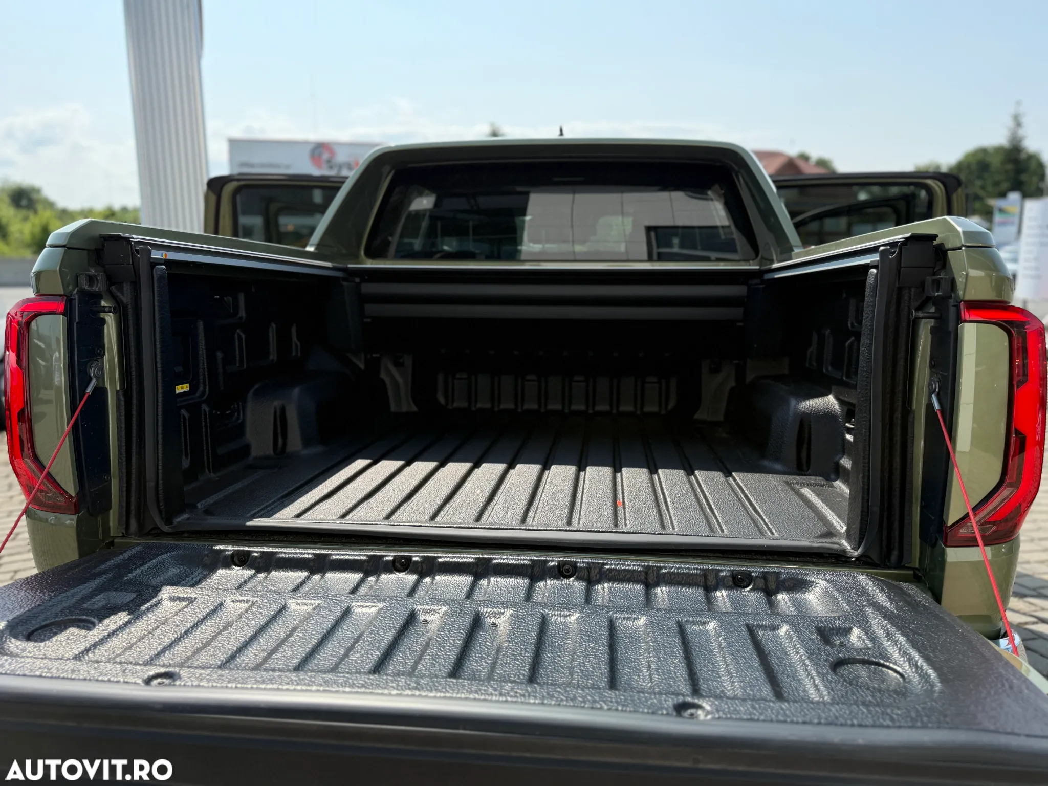 Volkswagen Amarok 3.0 TDI 241 CP 4M 10AT Aventura - 14