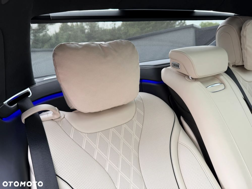 Mercedes-Benz Klasa S 560 4-Matic L 9G-TRONIC - 23