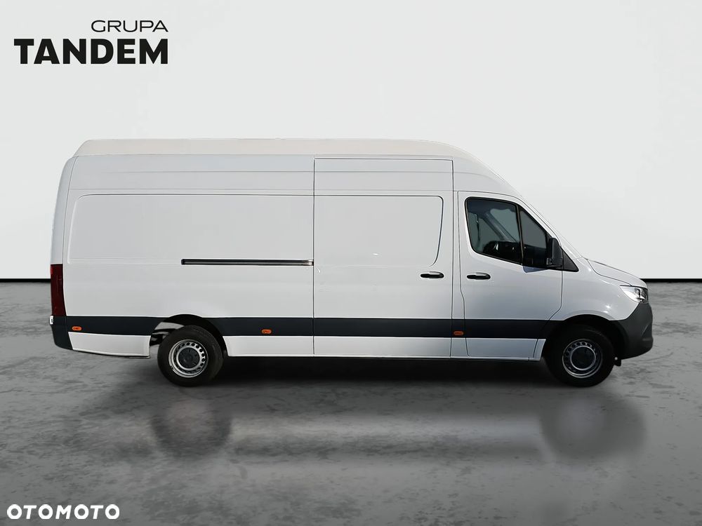 Mercedes-Benz Sprinter - 4