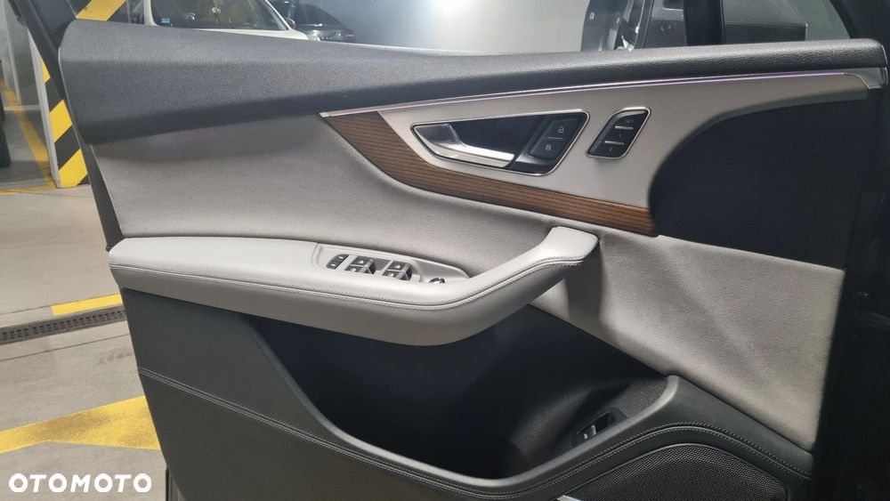 Audi Q7 - 29