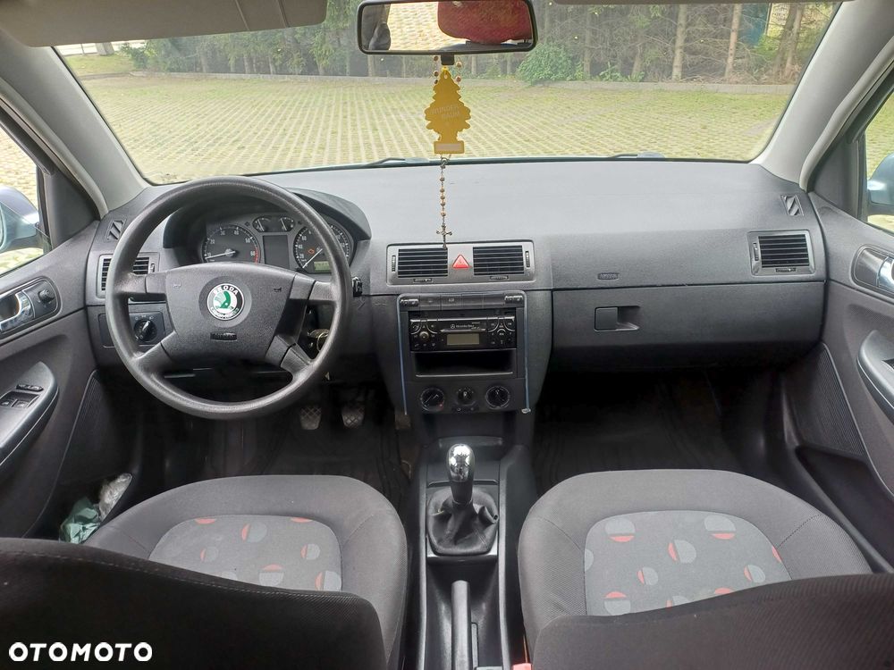 Skoda Fabia - 6