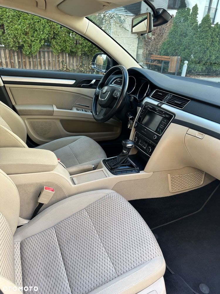 Skoda Superb 1.8 TSI Elegance DSG - 26