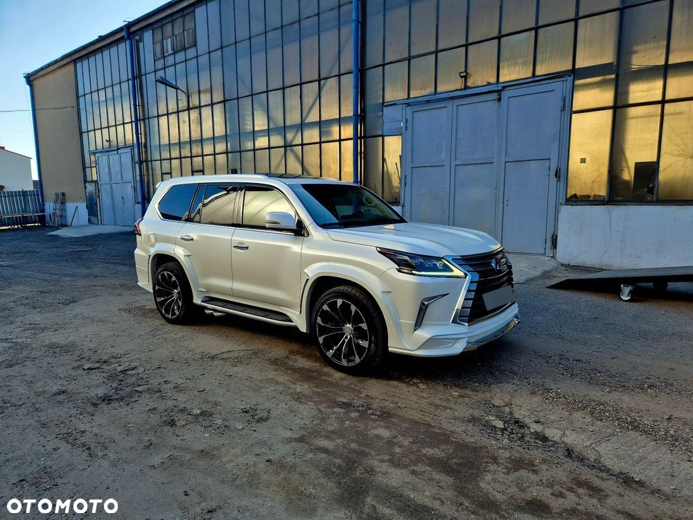 Lexus LX 570 Omotenashi - 4