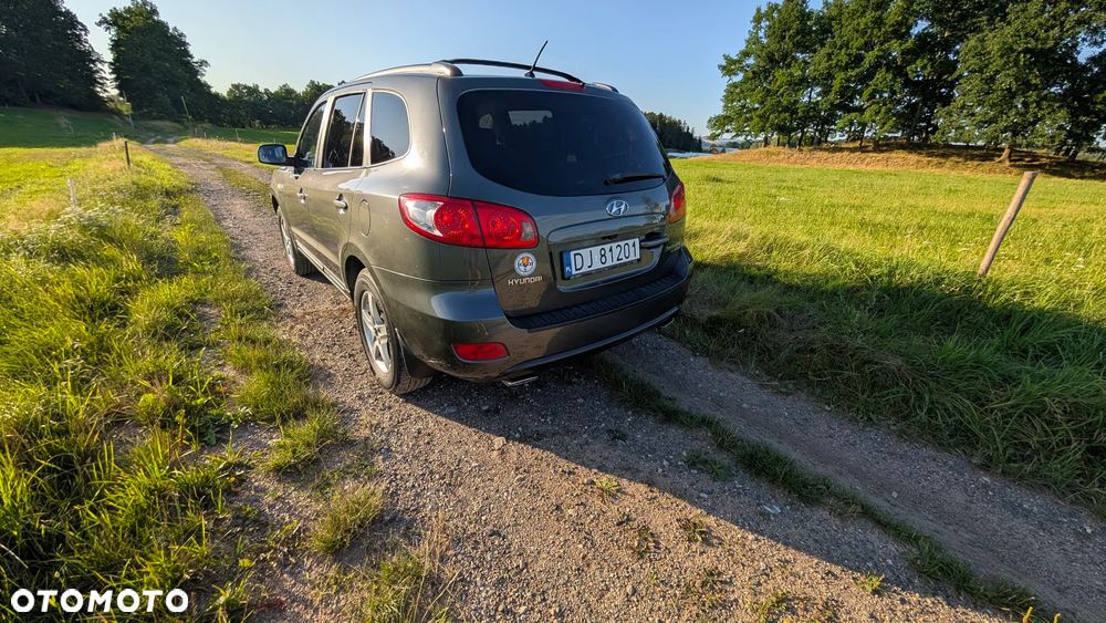 Hyundai Santa Fe - 3