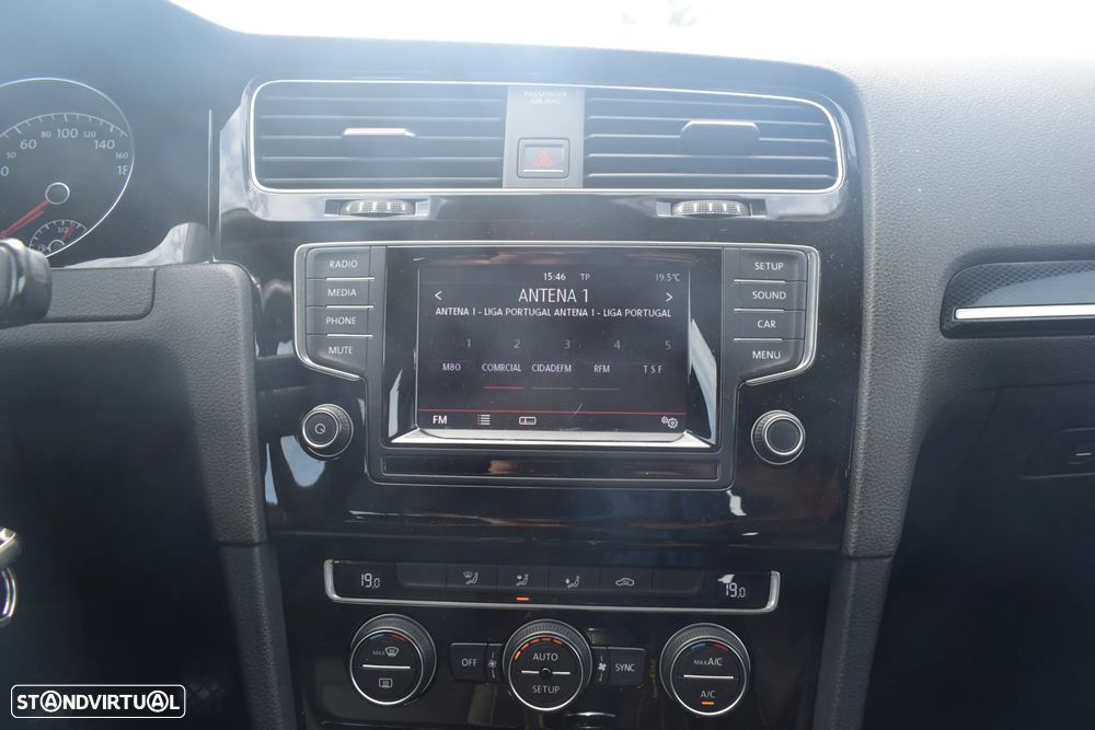 VW Golf 1.6 TDi Trendline BlueMotion - 10