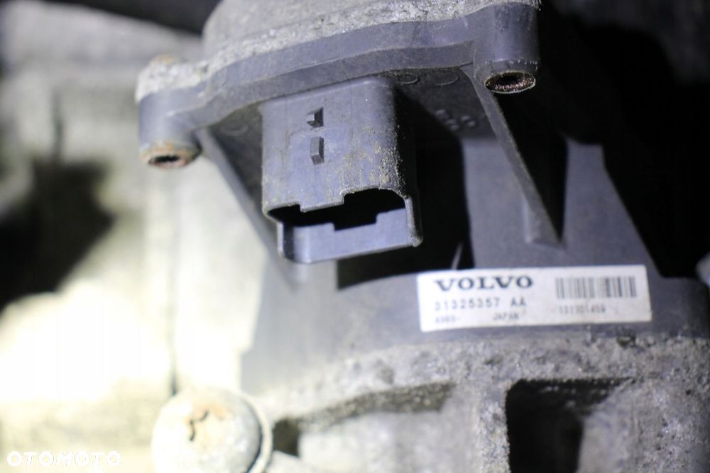 VOLVO XC60 V60 POMPA 31325357  TERMOSTAT 31319791 - 4