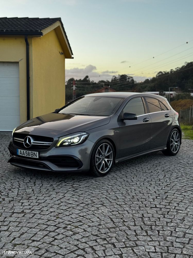 Mercedes-Benz A 45 AMG 4Matic Speedshift 7G-DCT - 4