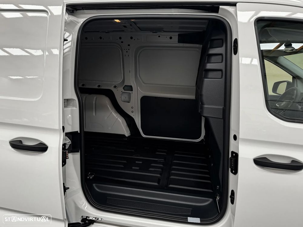 VW Caddy Cargo Maxi - 17