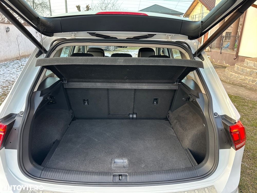 Volkswagen Tiguan 2.0 TDI SCR 4MOTION (BlueMotion Techn.) DSG Comfortline - 35