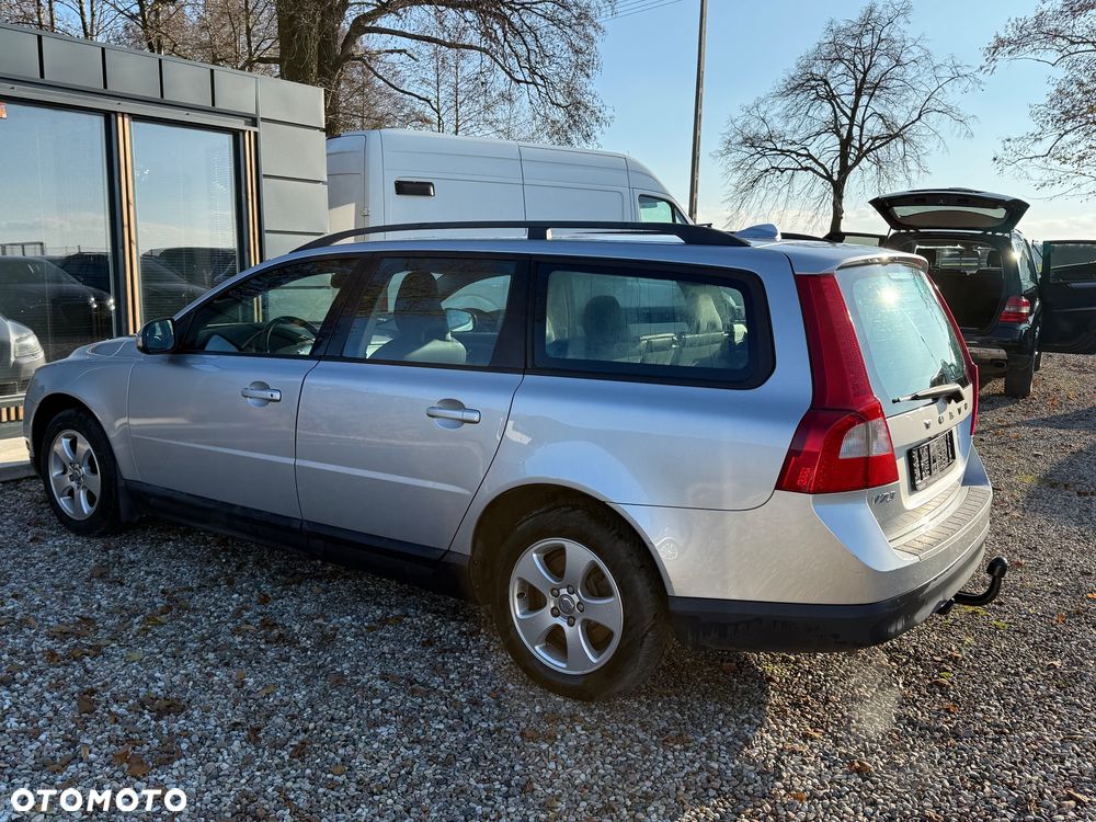 Volvo V70 2.0 Momentum - 6