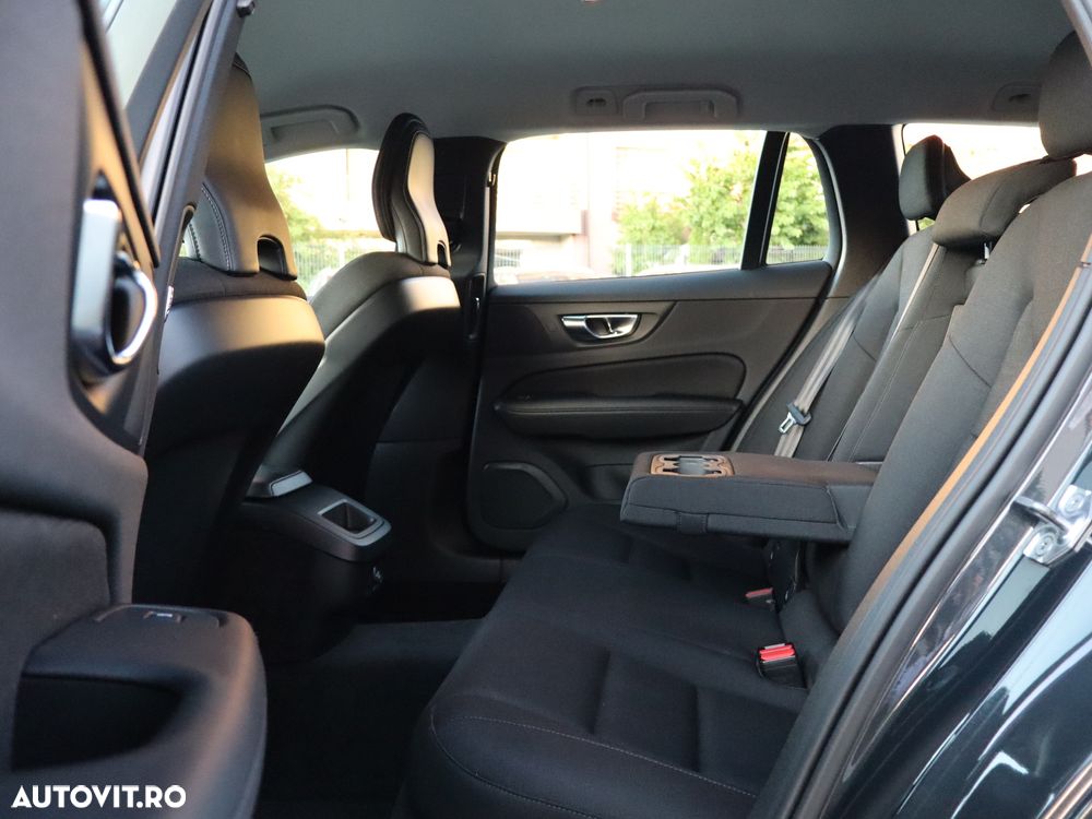 Volvo V60 D3 Geartronic Momentum Pro - 23