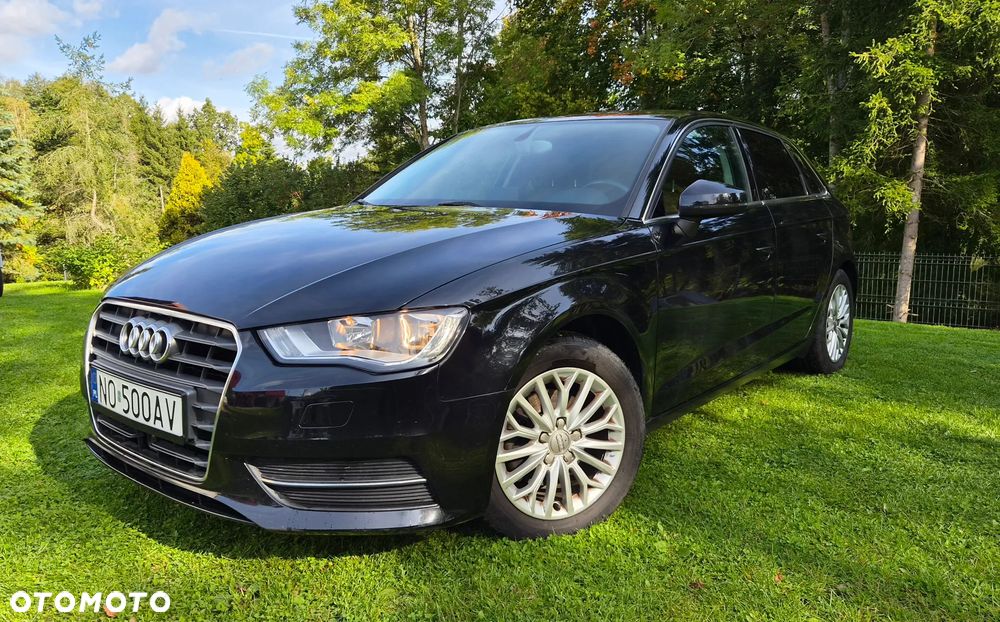 Audi A3 Sportback - 2