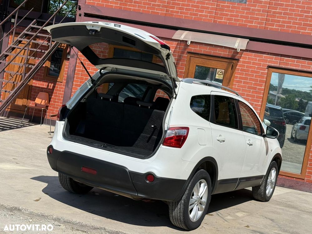 Nissan Qashqai+2 - 35