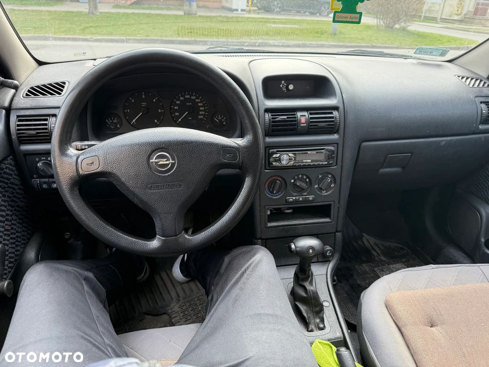 Opel Astra - 6