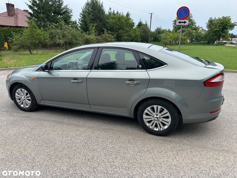 Ford Mondeo 1.8 TDCi Ghia - 13