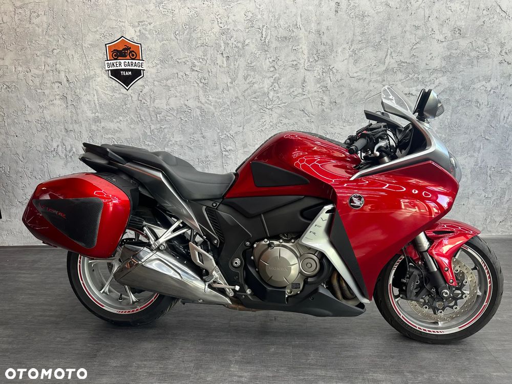 Honda VFR - 1