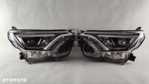 TOYOTA RAV4 FULL LED LEWY PRAWY REFLEKTOR LAMPA LEWA PRAWA