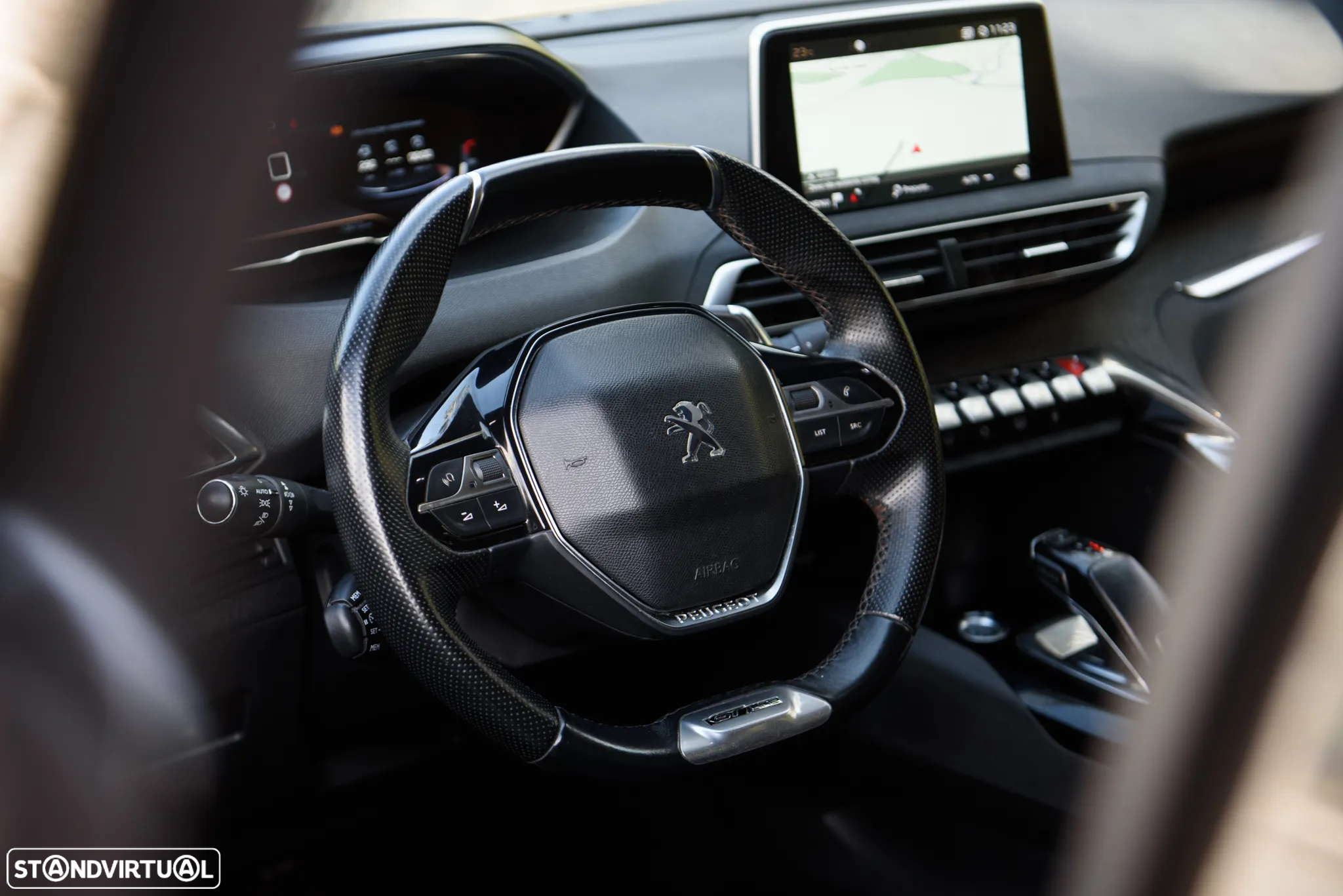 Peugeot 5008 1.5 BlueHDi GT Line EAT8 - 22