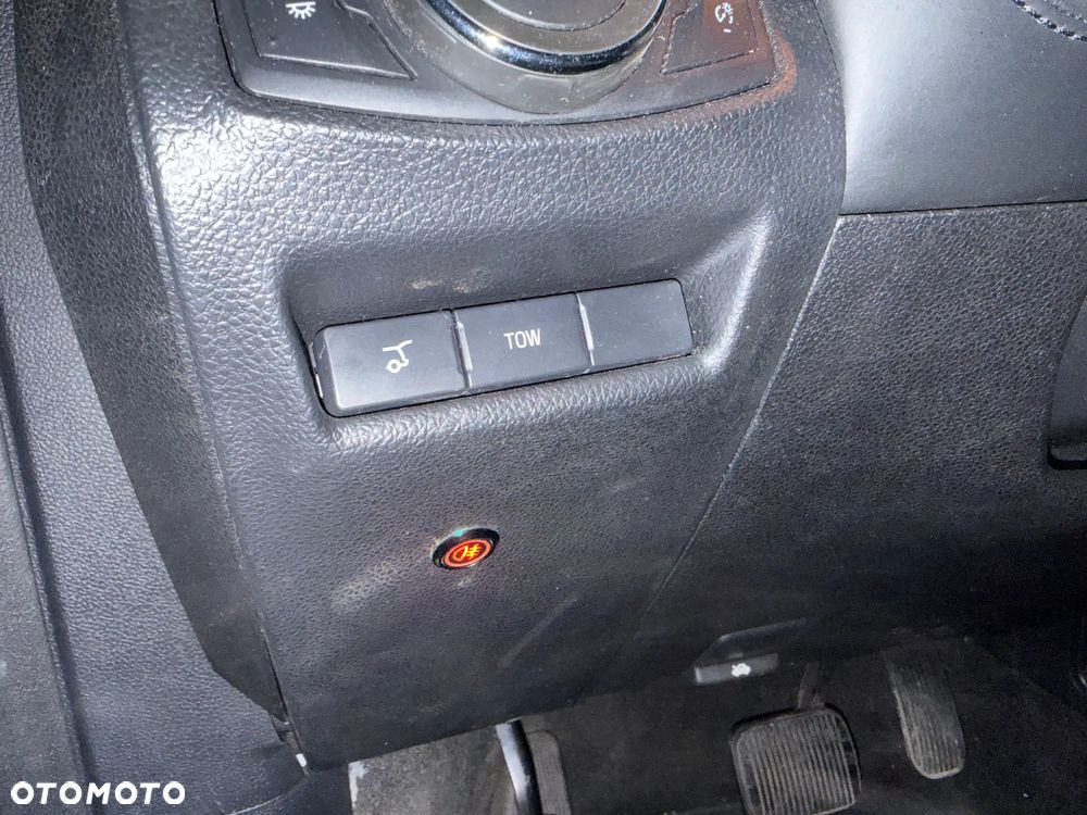 Ford Explorer - 30