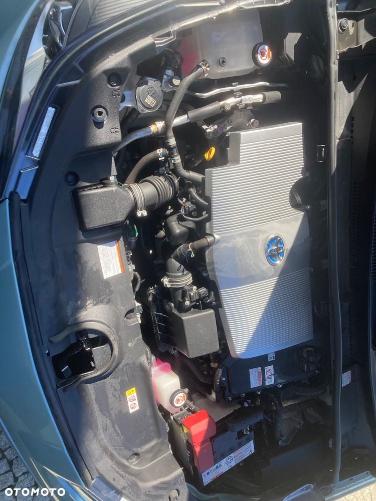 Toyota Prius 1.8 Hybrid Premium - 21