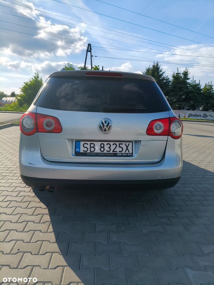 Volkswagen Passat 1.9 TDI Highline - 3
