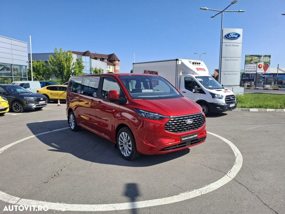 Ford Tourneo Custom - 3