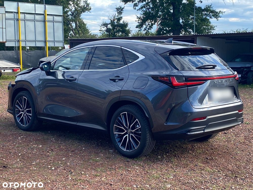 Lexus NX 350h Omotenashi AWD - 11