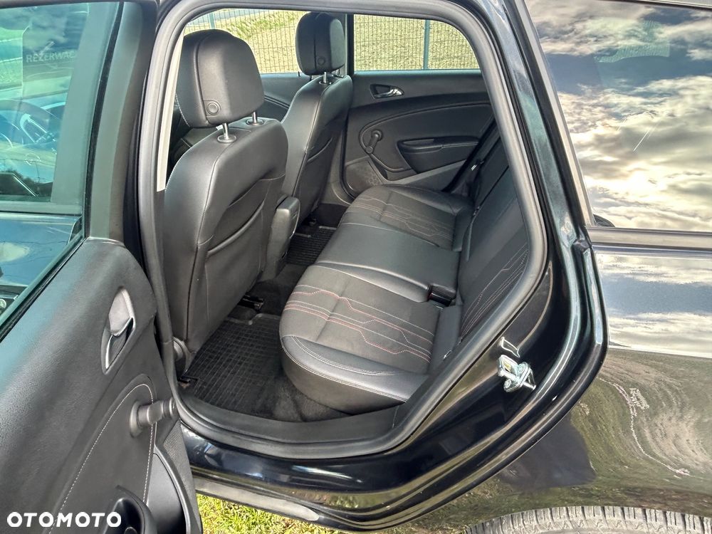 Opel Astra 1.4 Turbo 150 Jahre - 39