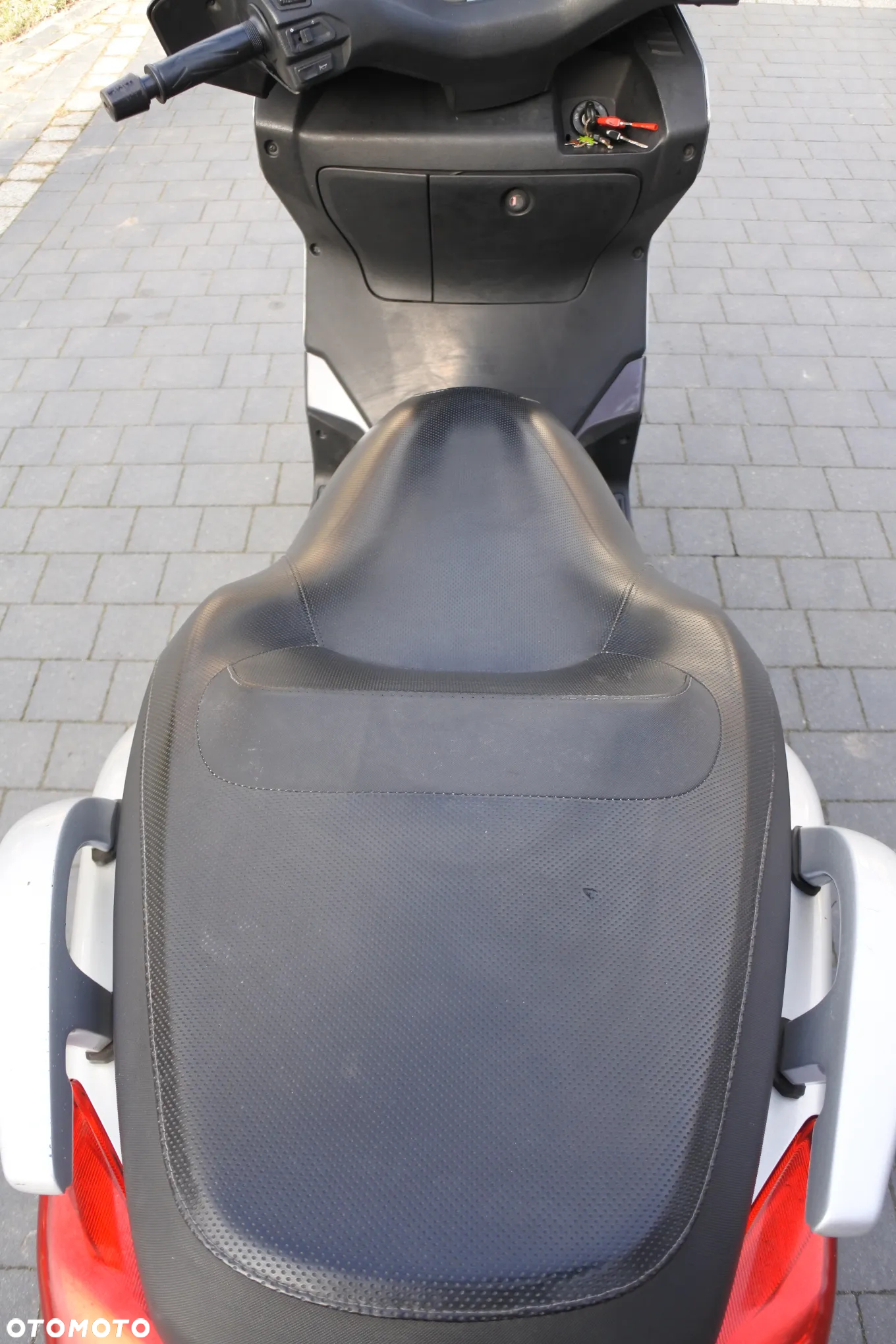 Yamaha X-max - 10