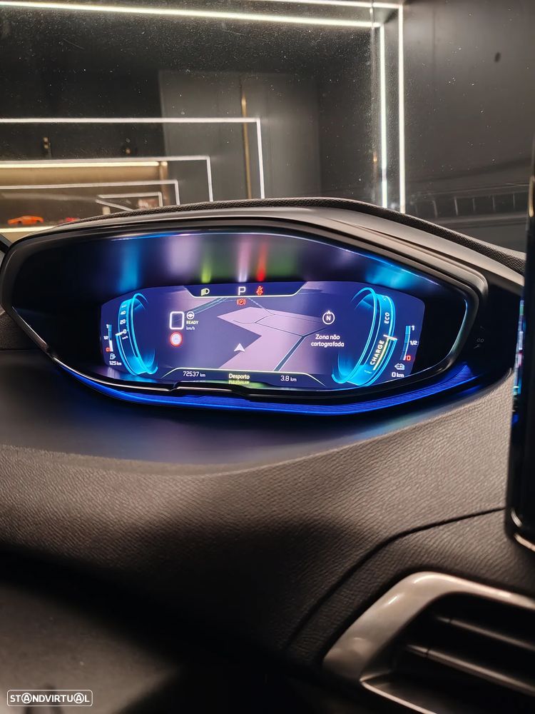 Peugeot 3008 1.6 Hybrid GT e-EAT8 - 21