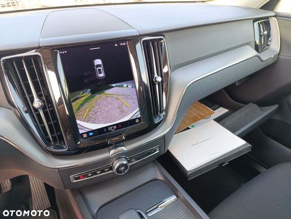 Volvo XC 60 B4 B Momentum Pro - 20