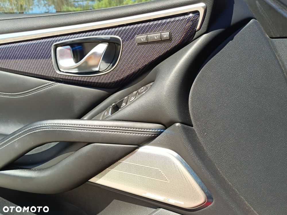 Infiniti Q60 - 26
