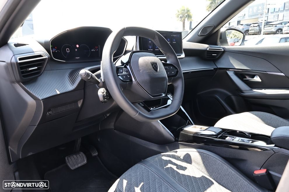 Peugeot 2008 1.2 Hybrid Allure e-DCS6 - 14
