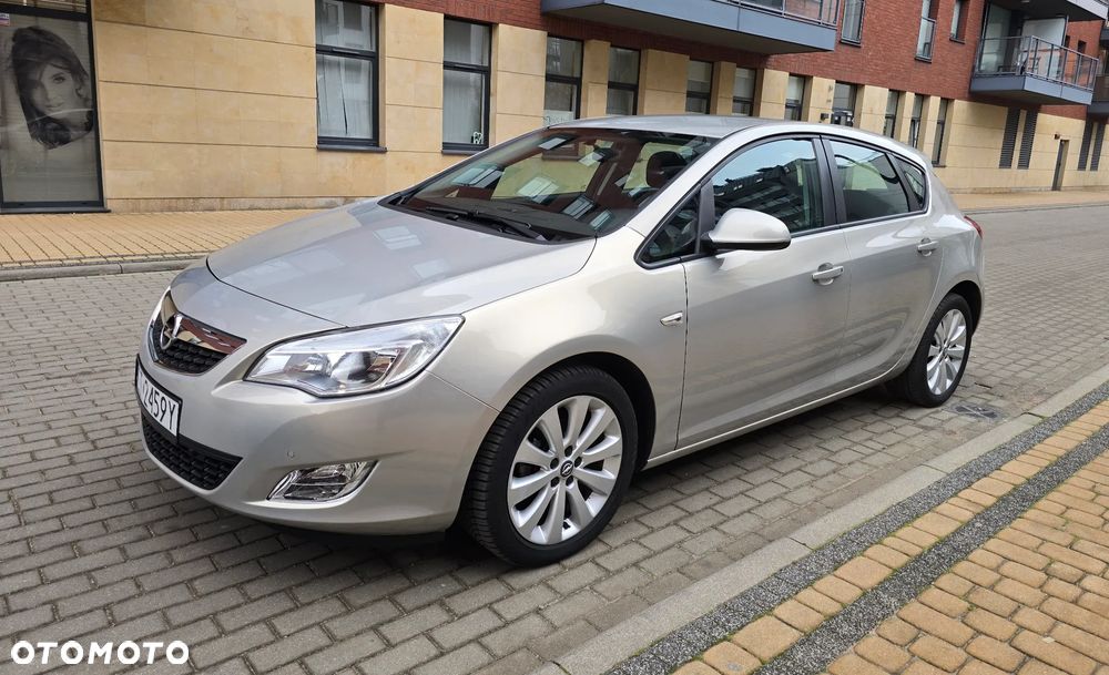 Opel Astra 1.6 Automatik Edition - 2