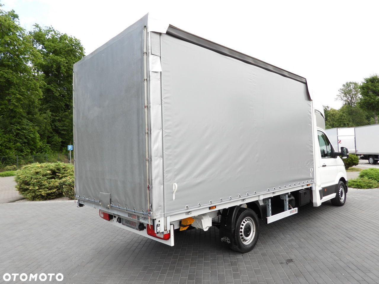 Volkswagen CRAFTER  PLANDEKA 8 PALET TEMPOMAT LEDY KLIMATYZACJA  180KM - 4