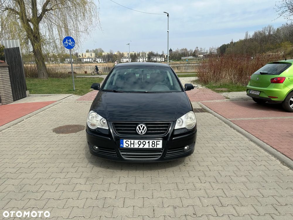 Volkswagen Polo - 2