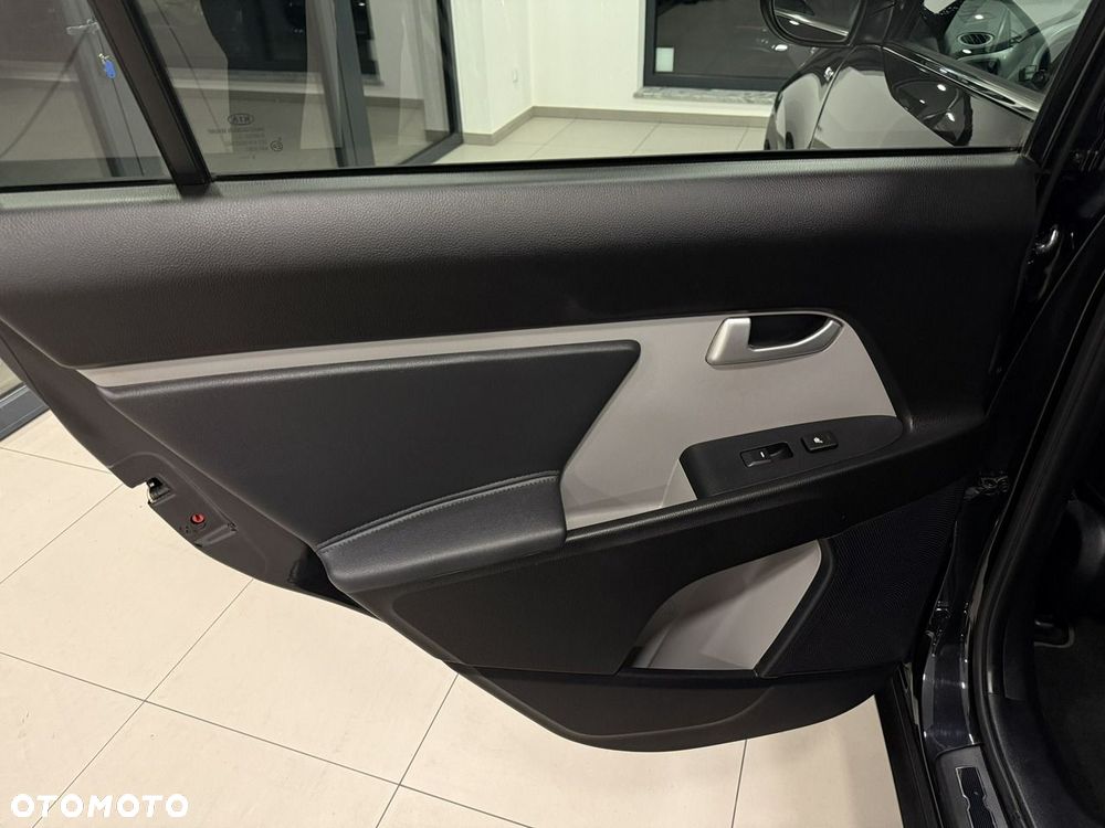 Kia Sportage - 16