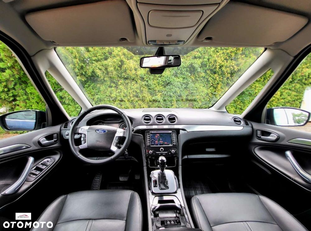 Ford Galaxy - 11