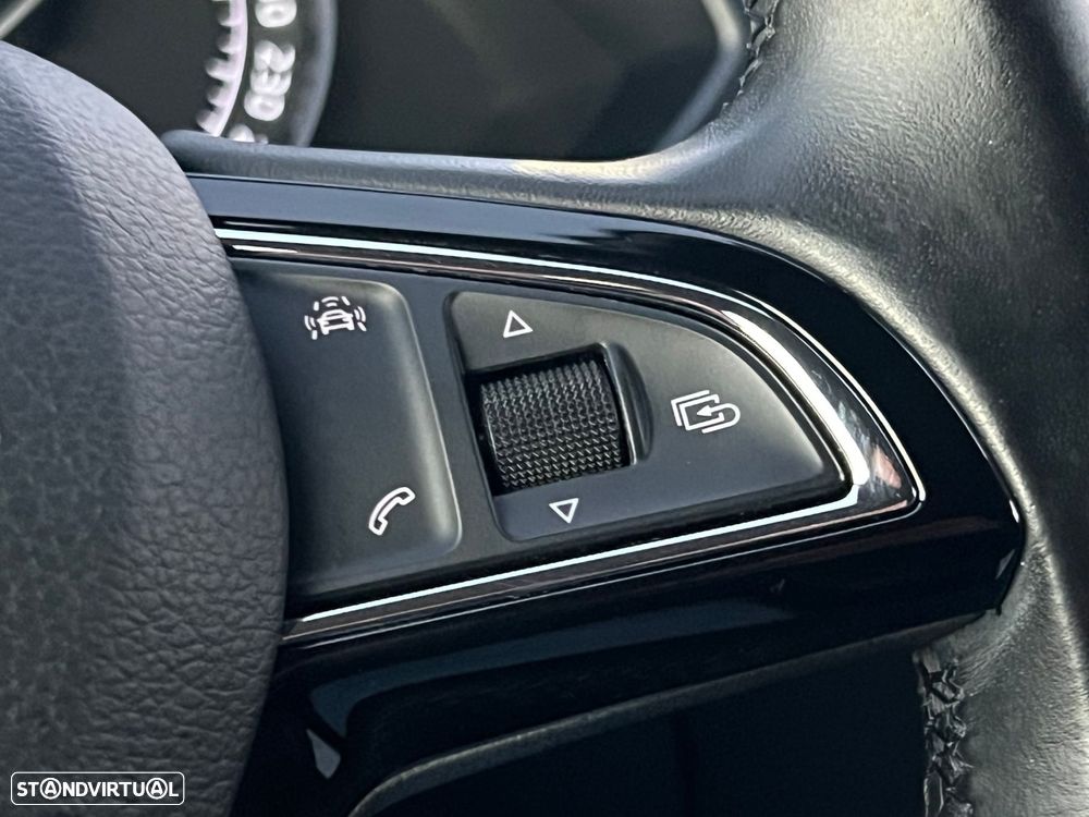 Skoda Superb 2.0 TDI Sportline - 21