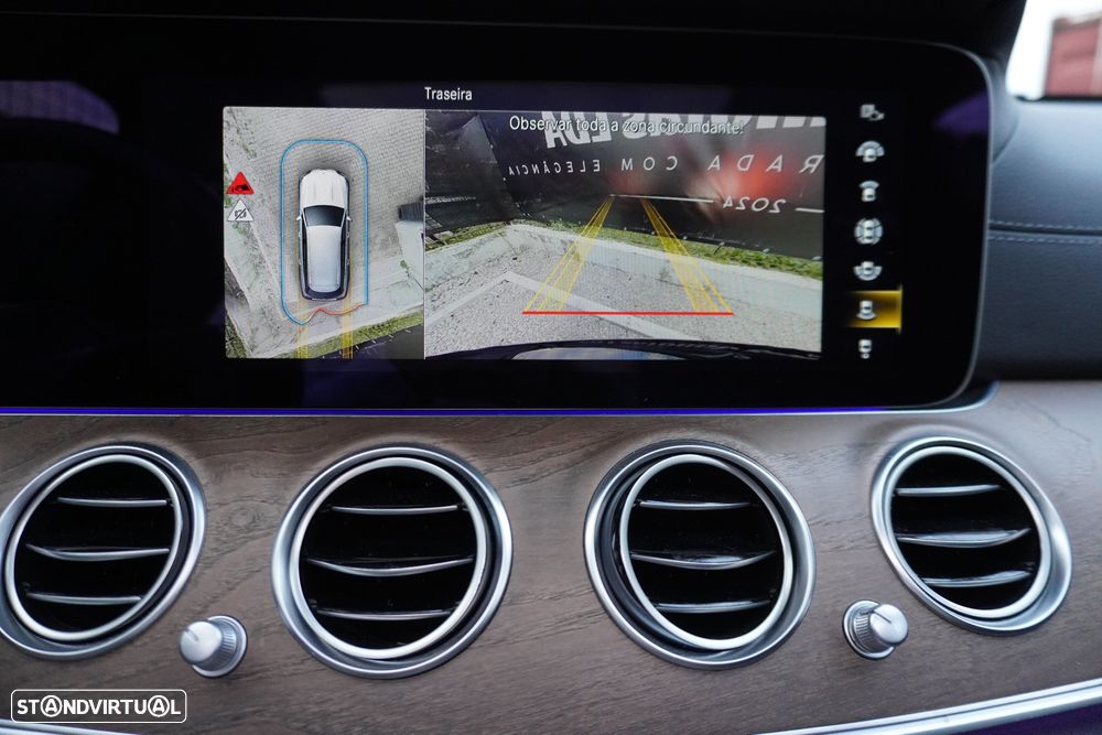 Mercedes-Benz E 300 de 4Matic 9G-TRONIC AMG Line - 36