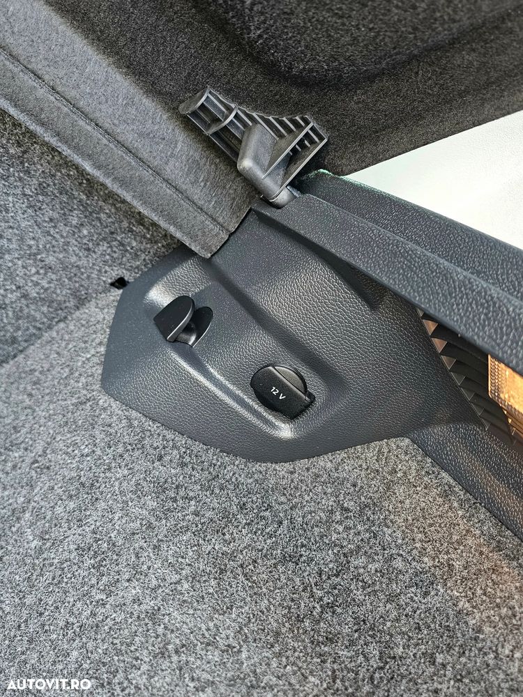 Volkswagen Golf 1.4 TSI Team - 16