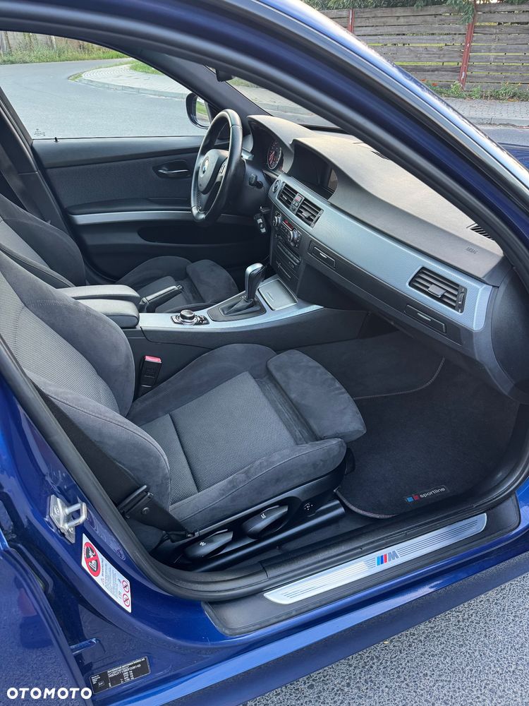 BMW Seria 3 320d DPF Edition Sport - 15