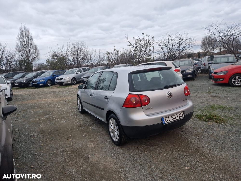 Volkswagen Golf - 12