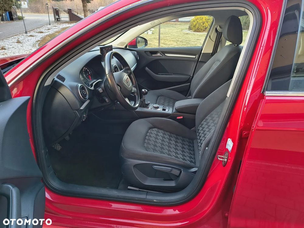 Audi A3 Sportback - 11